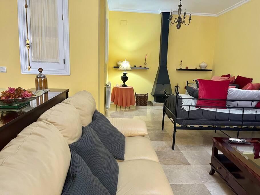 Apartamento Suite Alameda De Hercules Seville Exterior photo