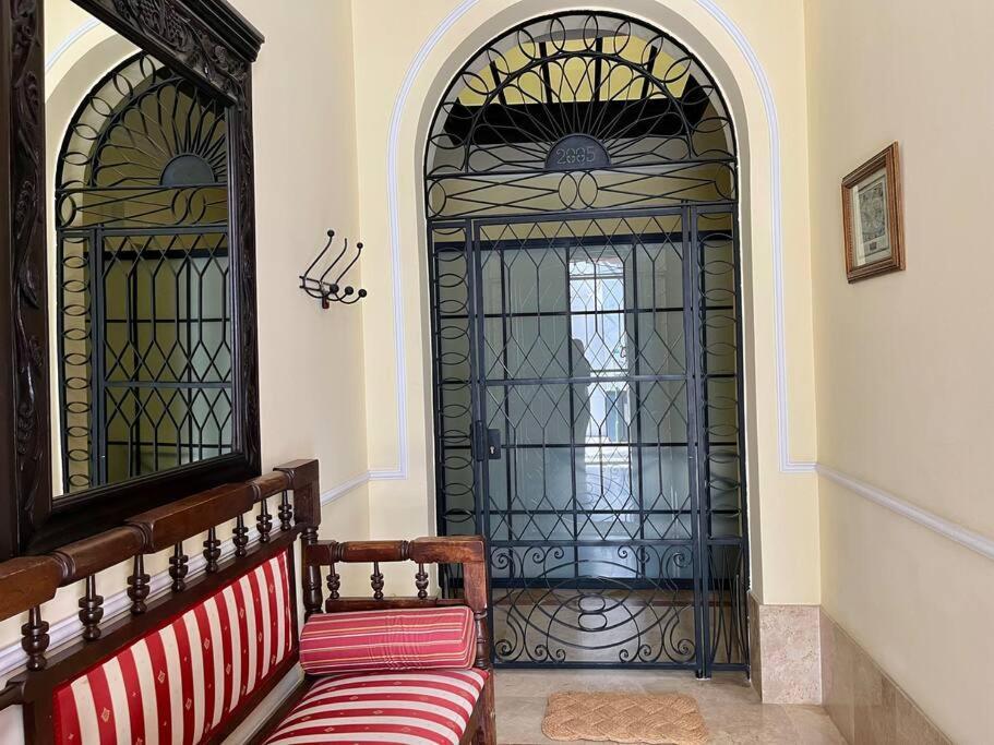 Apartamento Suite Alameda De Hercules Seville Exterior photo